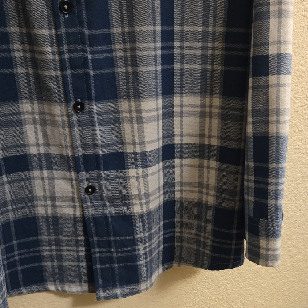 Yellowstone Dutton Ranch Plaid Flannel - Blue - 2XL - Picture 8 of 12